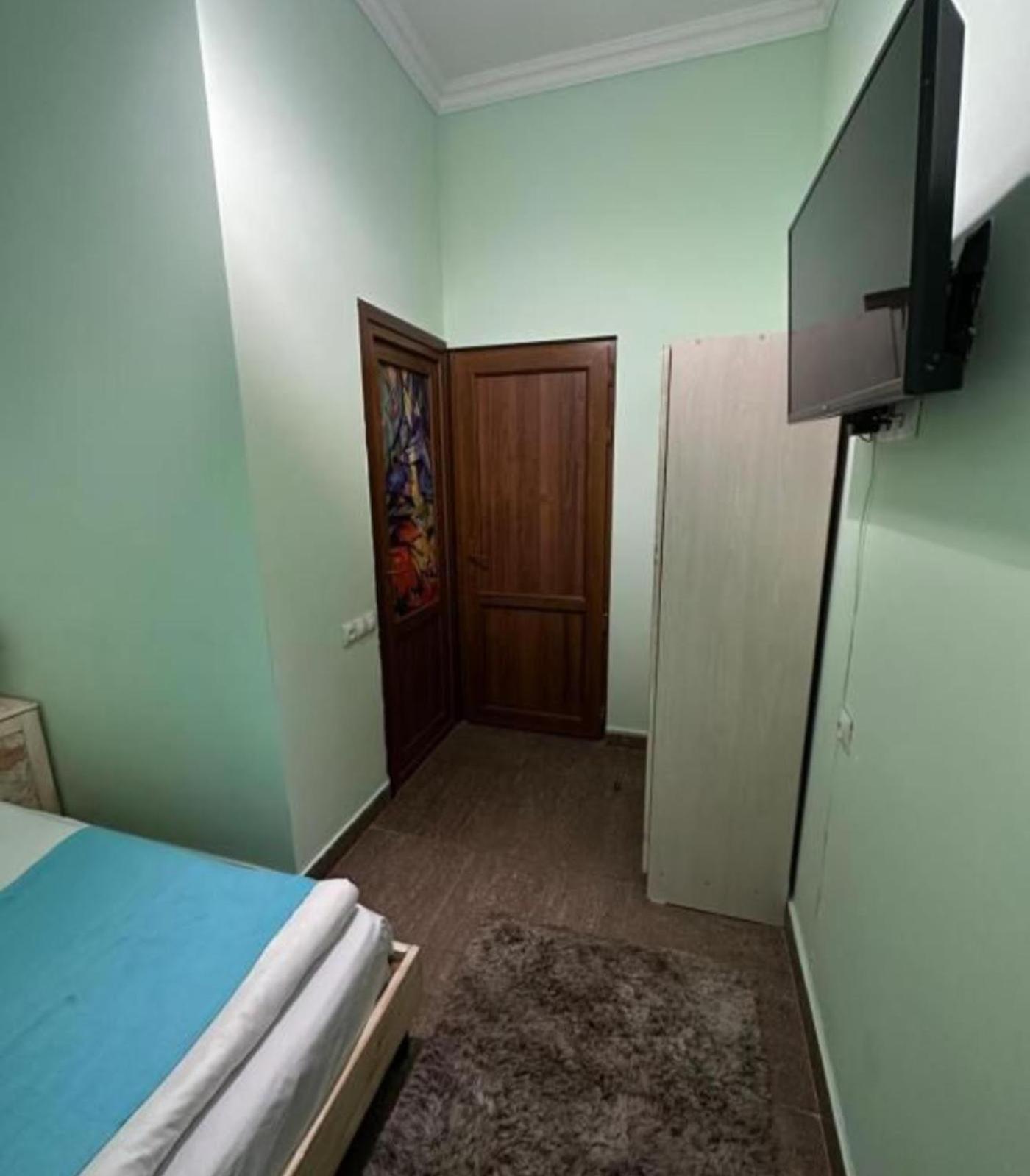 Hotel California Boutique Erywań Zewnętrze zdjęcie