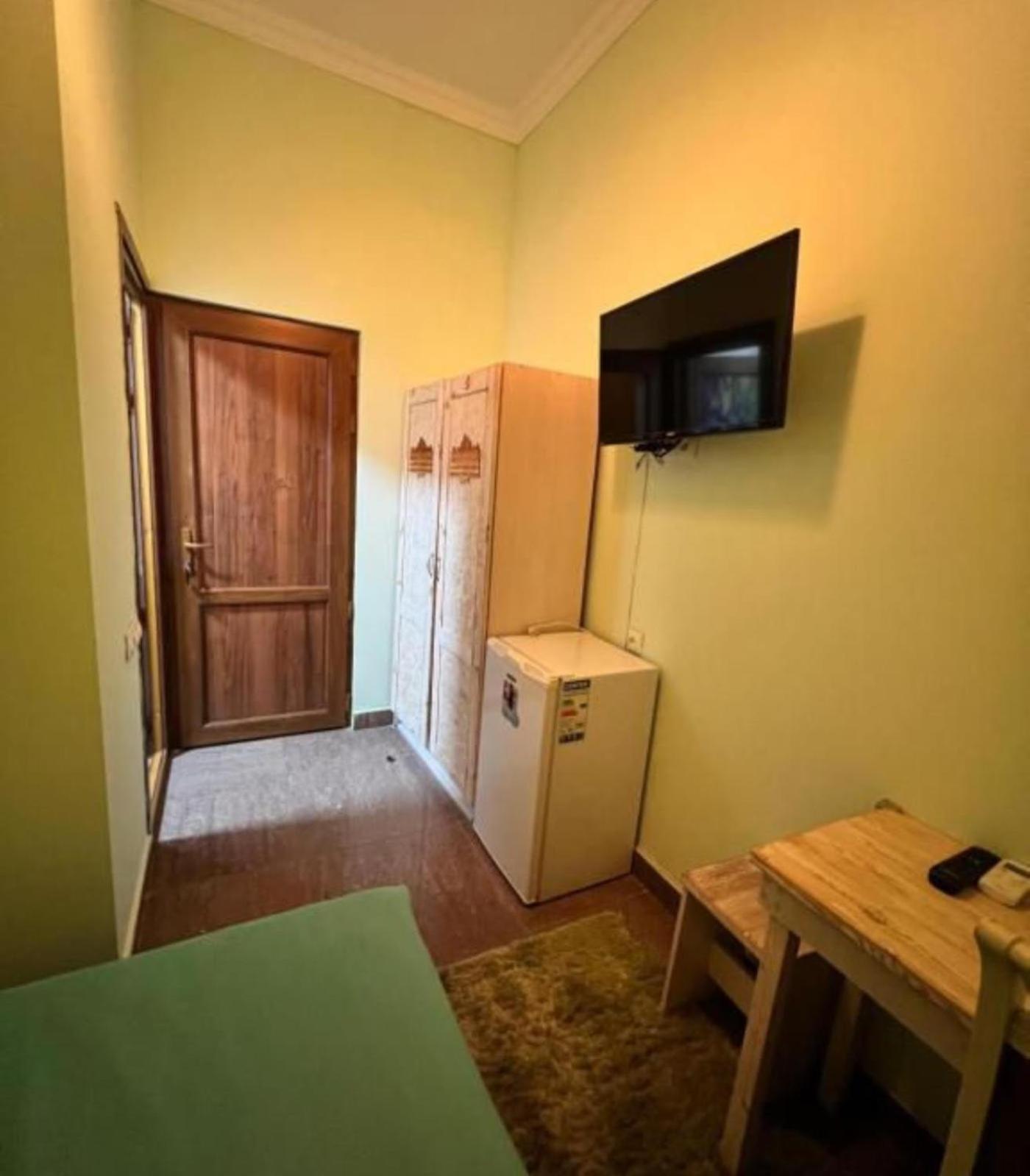 Hotel California Boutique Erywań Zewnętrze zdjęcie