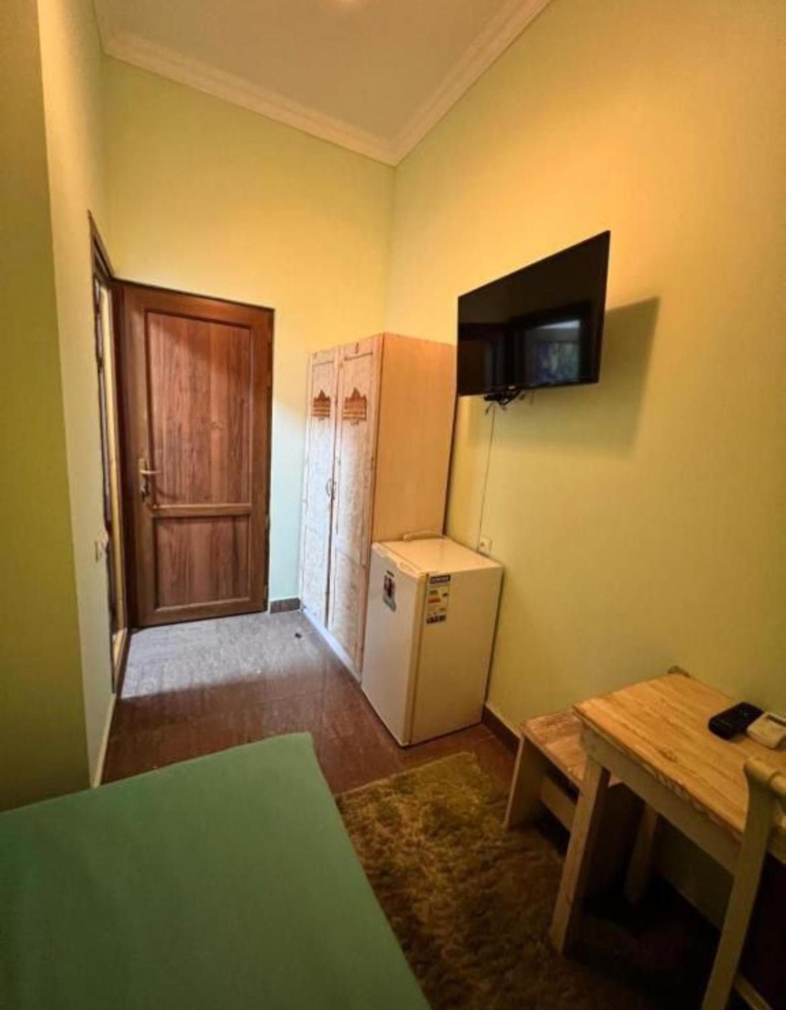 Hotel California Boutique Erywań Zewnętrze zdjęcie